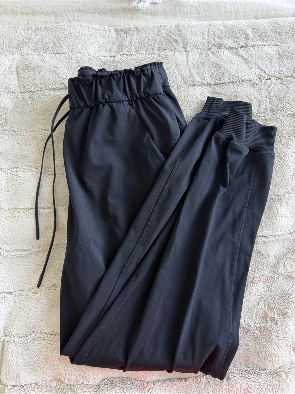 Lululemon Black High Rise Drawstring Pants Leggings Size 6